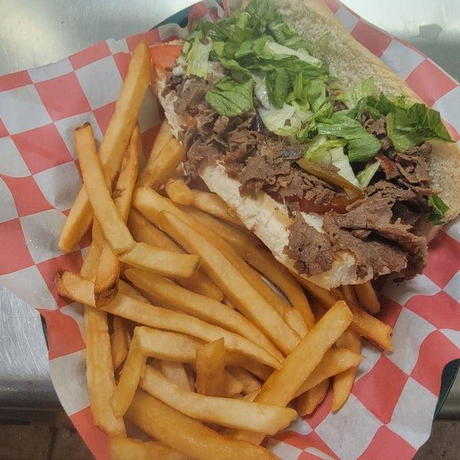 Lucky's Bar & Grille